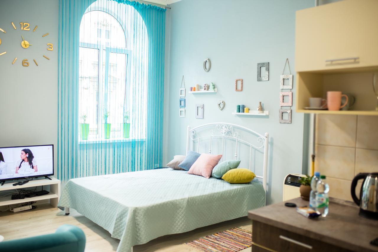 Romantic Apartment In The Center Of Old Lviv Bagian luar foto