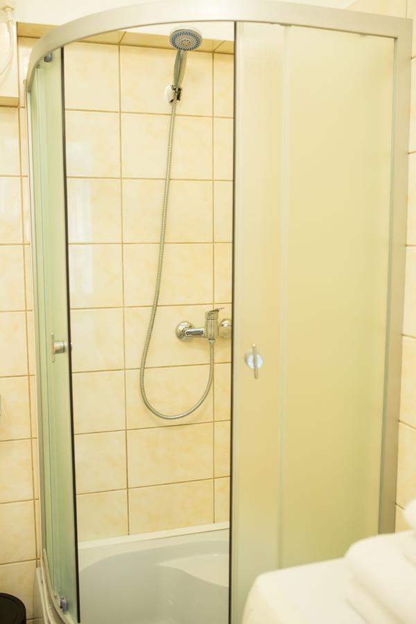 Romantic Apartment In The Center Of Old Lviv Bagian luar foto